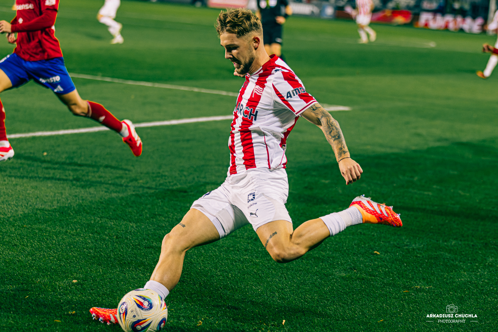 Sensacyjny transfer wewnątrz Ekstraklasy! Rakoczy zmienia klub.