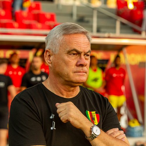 Zieliński straci posadę?! Atmosfera niepokoju w&nbsp;kieleckiej Koronie